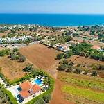 Chrystalla Νέο Χωριό