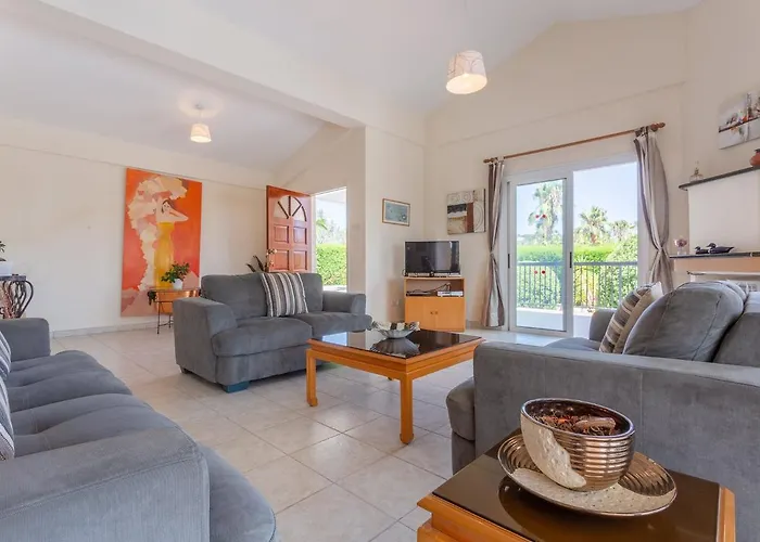 Chrystalla Villa Neo Chorio